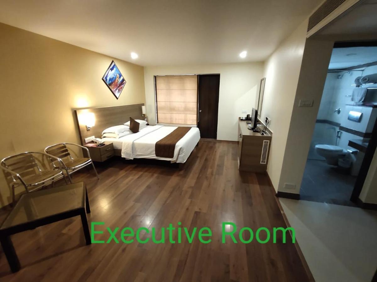 Arpanaa Hotel Tiruvannāmalai Eksteriør bilde